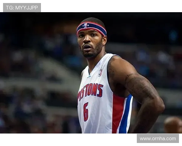 内史密斯半场高效砍下11分表现亮眼成为球队稳定火力核心